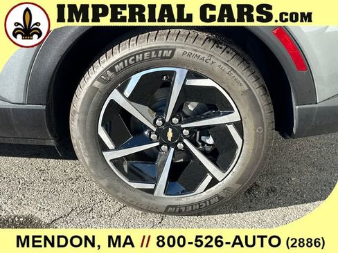 New 2026 Chevrolet Equinox EV LT image 8