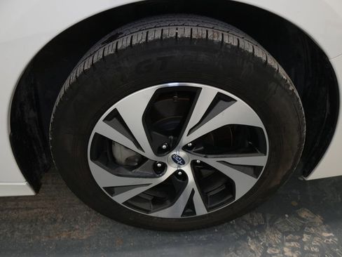 Used 2024 Subaru Legacy Premium image 11