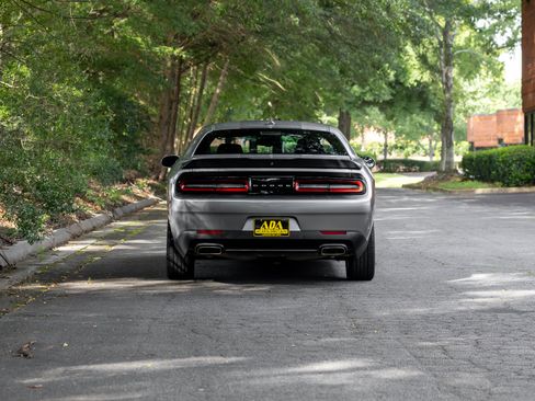 Used 2017 Dodge Challenger SXT Plus RWD image 33