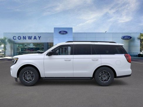 New 2025 Ford Expedition Active image 3