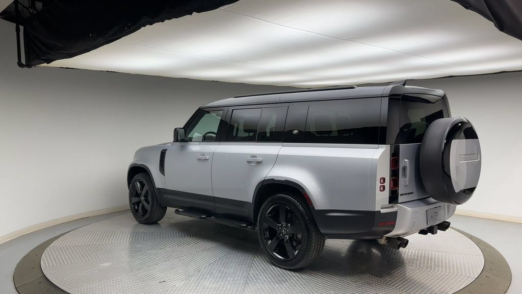 Used 2024 Land Rover Defender 130 S AWD/4WD image 4