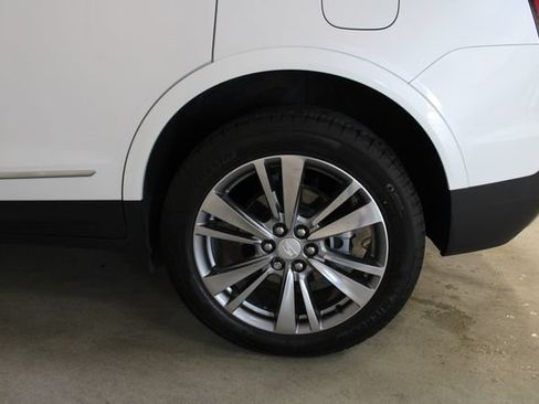 Used 2024 Cadillac XT5 Premium Luxury AWD/4WD image 30