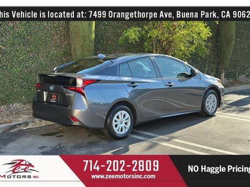 Used 2020 Toyota Prius LE FWD image 7