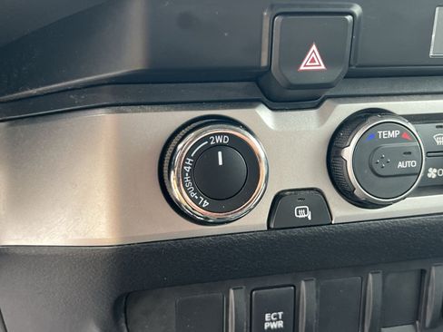 Used 2023 Toyota Tacoma SR AWD/4WD image 27