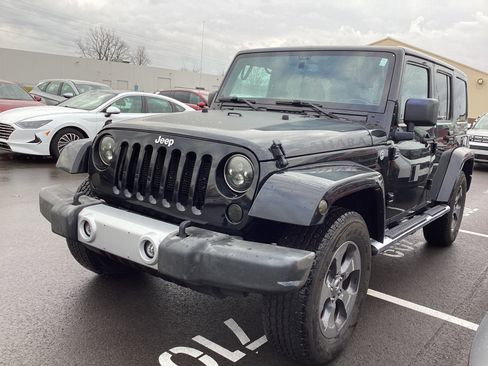 Used 2015 Jeep Wrangler Unlimited Sahara w/ Mopar Chrome Edition Group image 2