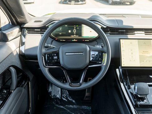 New 2025 Land Rover Range Rover Sport Autobiography image 12