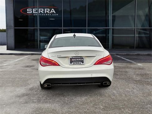 Used 2014 Mercedes-Benz CLA 250 4MATIC image 4