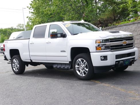 Certified 2019 Chevrolet Silverado 2500 High Country w/ Duramax Plus Package AWD/4WD image 10