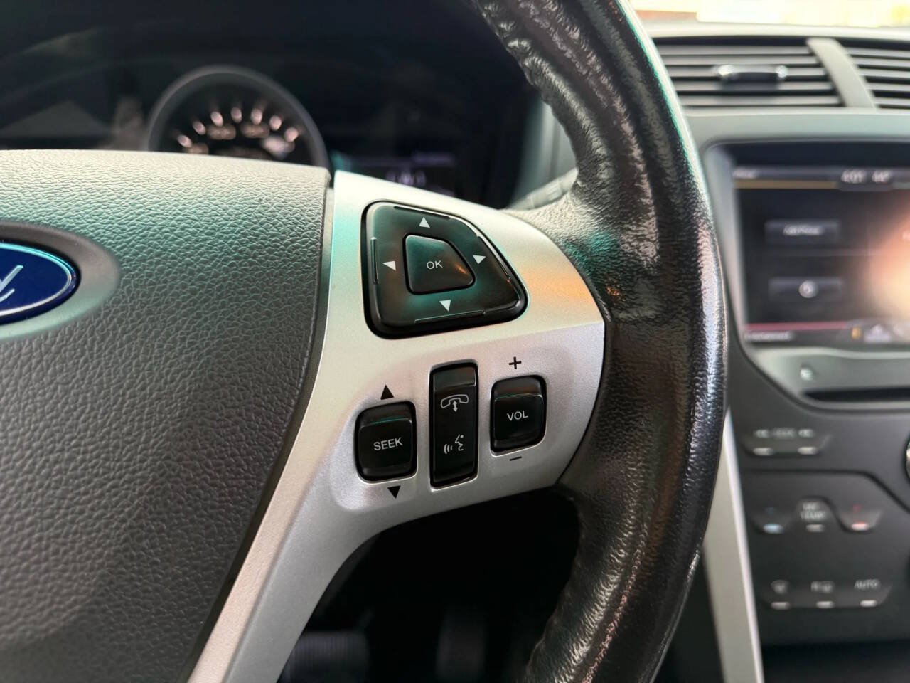 Used 2013 Ford Explorer XLT AWD/4WD image 19