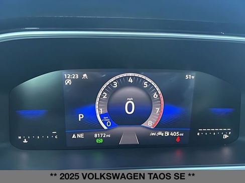 Used 2025 Volkswagen Taos SE AWD/4WD image 19