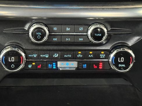 Used 2021 Ford F150 Lariat w/ Equipment Group 502A High AWD/4WD image 26