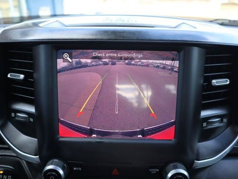 Used 2019 RAM 1500 Big Horn AWD/4WD image 14