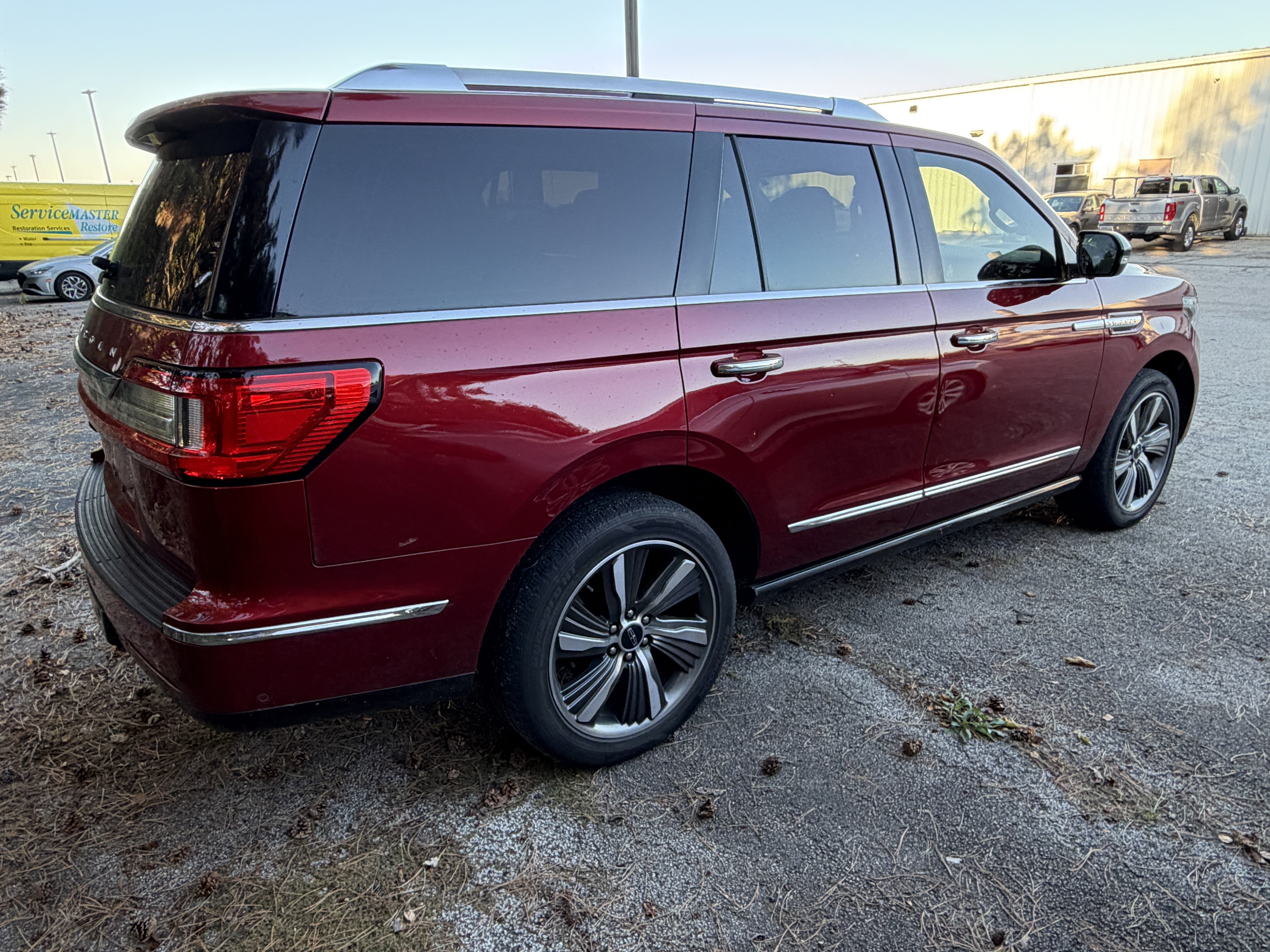 Used 2019 Lincoln Navigator Reserve AWD/4WD image 16