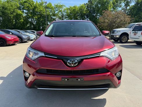 Used 2018 Toyota RAV4 XLE w/ Plus Extra Value Package AWD/4WD image 2