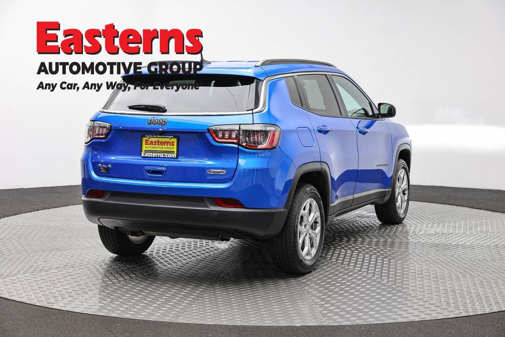 Used 2024 Jeep Compass Latitude AWD/4WD image 7