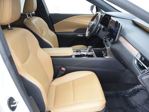 Used 2023 Lexus RX 350 Premium w/ Accessory Package (Z1) FWD image 17