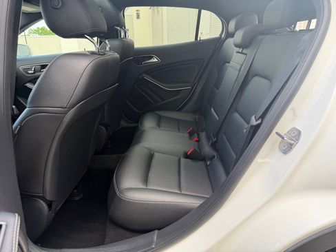 Used 2019 Mercedes-Benz GLA 250 4MATIC image 23