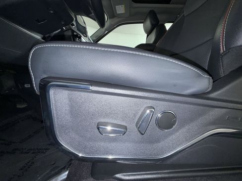Used 2023 Ford F150 Lariat w/ Equipment Group 502A High AWD/4WD image 14