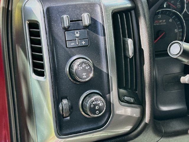 Used 2015 Chevrolet Silverado 2500 LT w/ LT Convenience Package AWD/4WD image 14