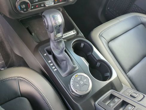 New 2026 Ford Bronco Outer Banks AWD/4WD image 25