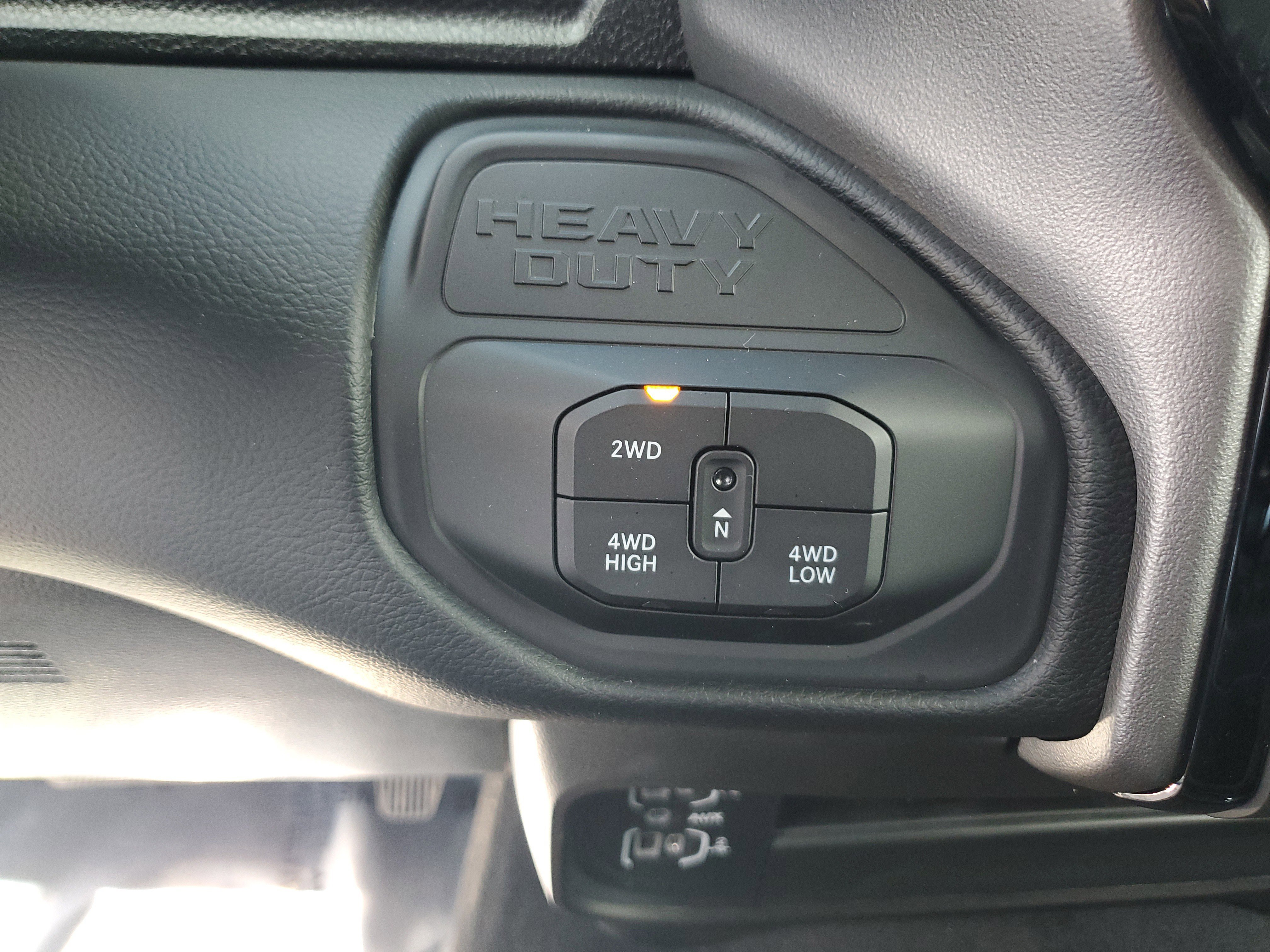Used 2026 RAM 2500 Laramie AWD/4WD image 24