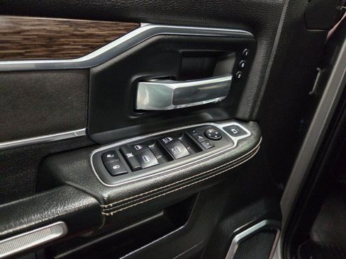 Used 2019 RAM 2500 Laramie AWD/4WD image 32