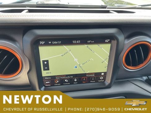 Used 2022 Jeep Gladiator Mojave AWD/4WD image 11