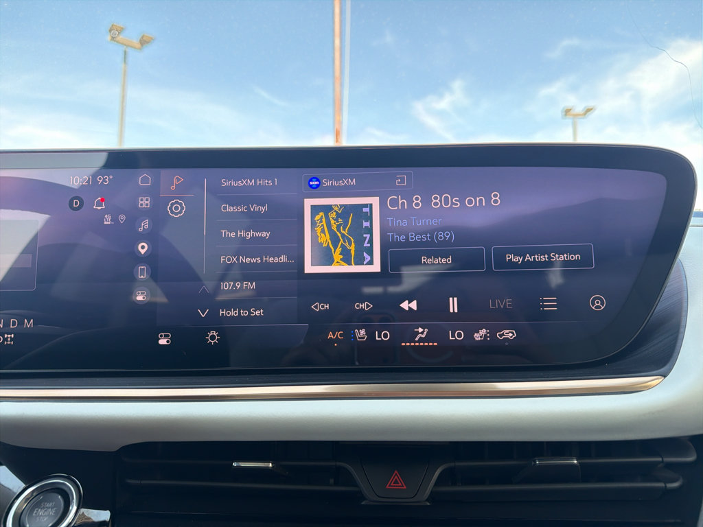 Used 2025 Buick Envision Avenir AWD/4WD image 32