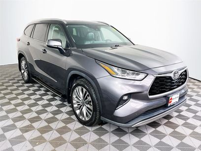 Used 2022 Toyota Highlander Platinum