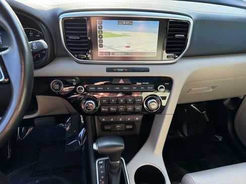Used 2022 Kia Sportage EX w/ EX Technology Package FWD image 27