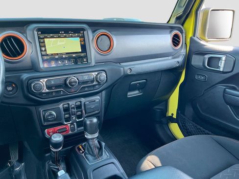 Certified 2023 Jeep Gladiator Mojave AWD/4WD image 22