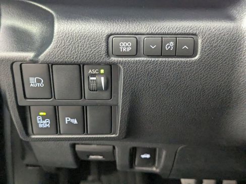 Used 2019 Lexus IS 300 F Sport w/ F Sport Package RWD image 15