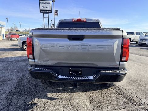 Used 2025 Chevrolet Colorado ZR2 w/ Technology Package image 5