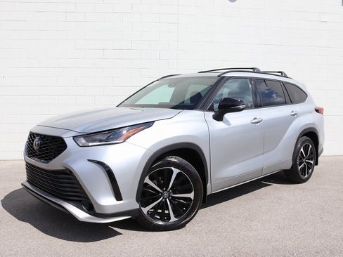 Used 2022 Toyota Highlander XSE image 52