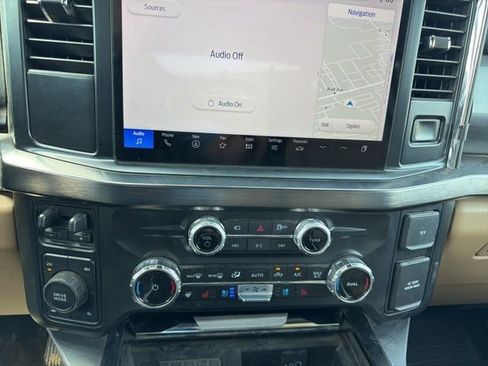 Used 2025 Ford F350 Lariat w/ Black Appearance Package AWD/4WD image 25