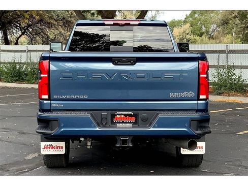 Used 2025 Chevrolet Silverado 3500 High Country w/ Technology Package image 4