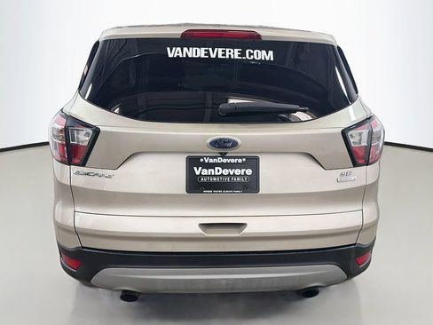 Used 2017 Ford Escape SE w/ SE Cold Weather Package FWD image 8