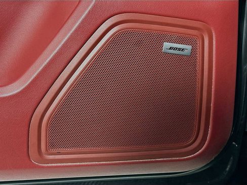 Certified 2022 Porsche Macan image 12