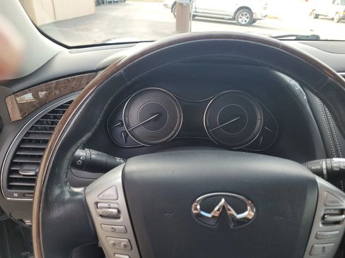 Used 2017 INFINITI QX80 4WD w/ Driver Assistance Package image 7