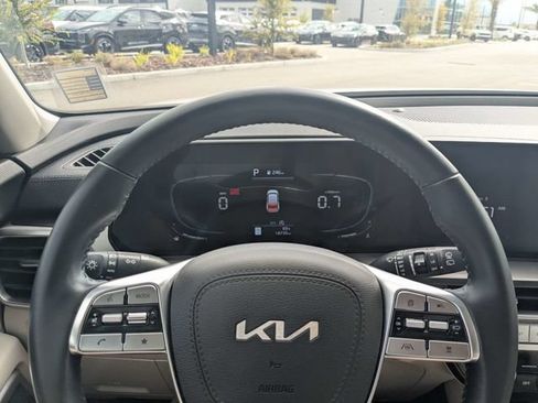 Used 2024 Kia Telluride S AWD/4WD image 28