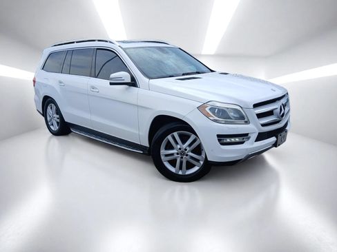 Used 2015 Mercedes-Benz GL 450 4MATIC w/ Parking Assist Package image 1