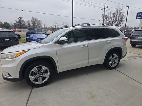 Used 2016 Toyota Highlander Limited image 6