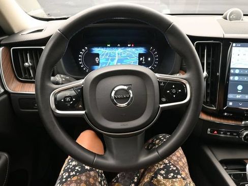 Used 2023 Volvo XC60 B6 Ultimate w/ Protection Package Premier AWD/4WD image 24