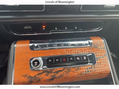 Certified 2025 Lincoln Aviator Black Label image 47