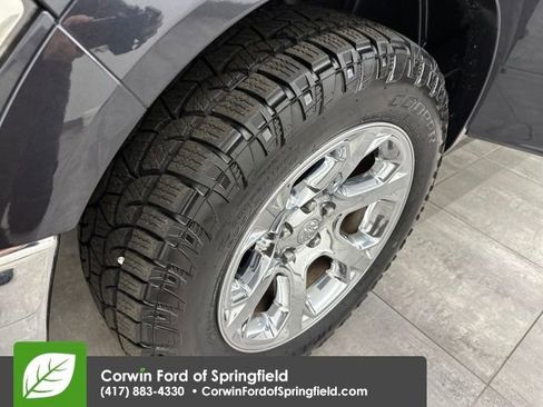 Used 2019 RAM 1500 Laramie image 36