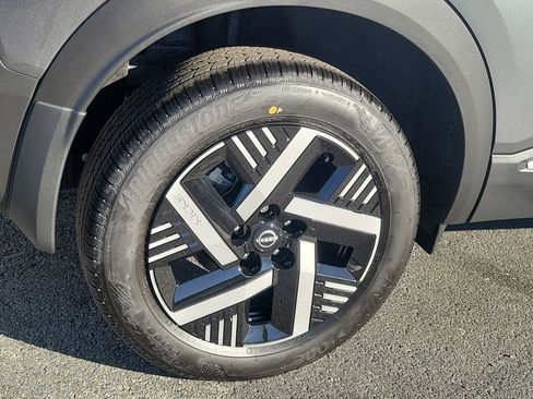 New 2026 Nissan Kicks SV image 13