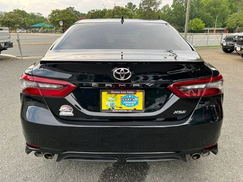 Used 2021 Toyota Camry XSE FWD image 5