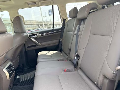 Used 2021 Lexus GX 460 Premium w/ Premium Package AWD/4WD image 16
