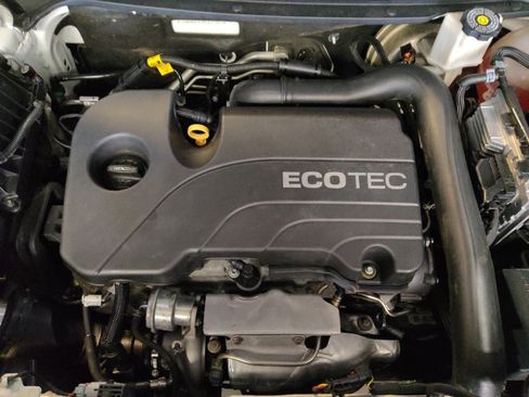 Used 2019 Chevrolet Equinox LT image 30