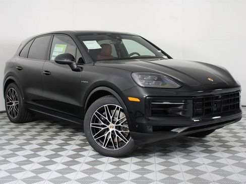 New 2026 Porsche Cayenne E-Hybrid image 9